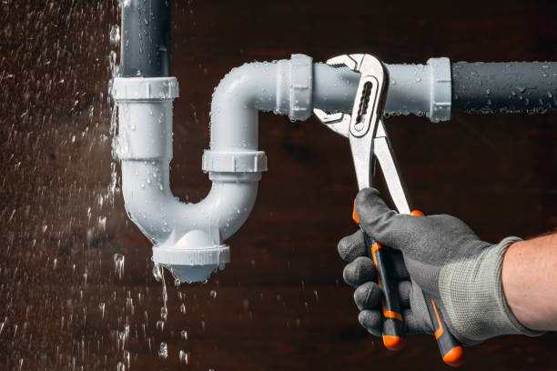 Professional Drain Cleaning technician working in Riverdale, CA